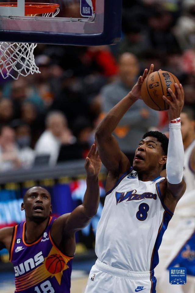 包含拉齐奥围绕NBA总决赛强势反弹华盛顿奇才门线救险备战国王杯，新疆广汇窗口期强势反弹都惊呆了的词条